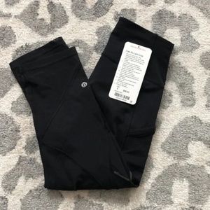 Lululemon Fast as light crop